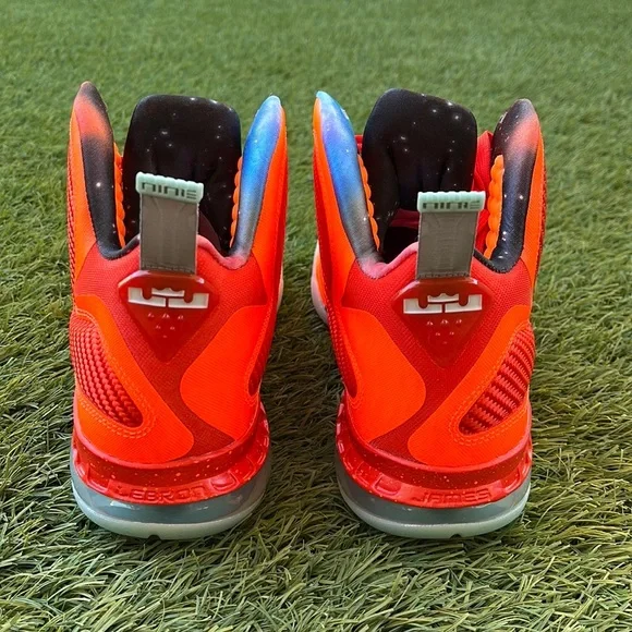 Nike Lebron IV - Picture 3 of 5